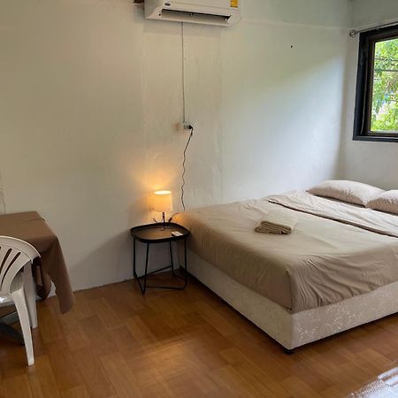 Budget Room Koh Phangan Pier With Ac Екстер'єр фото